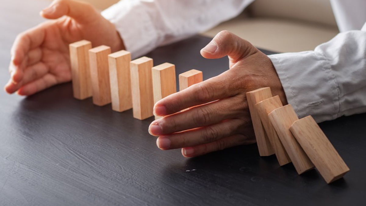 Breaking down the barriers: seeking a way into the OSH profession