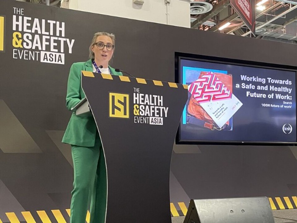 Kelly Nicoll presenting at Health and Safety Asia event